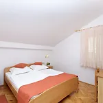 Ξενοδοχείο Epario Lopar