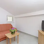 Ξενοδοχείο Epario 3*
