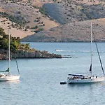 Ξενοδοχείο Epario 3*